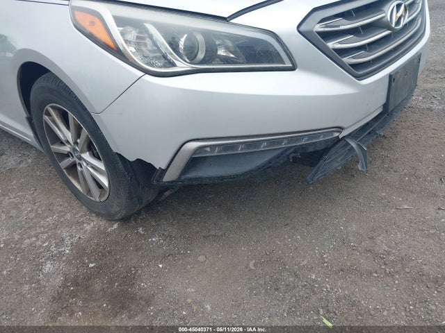 45040371 :رقم المزاد ، 5NPE24AF1FH246710 vin ، 2015 Hyundai Sonata Se مزاد بيع