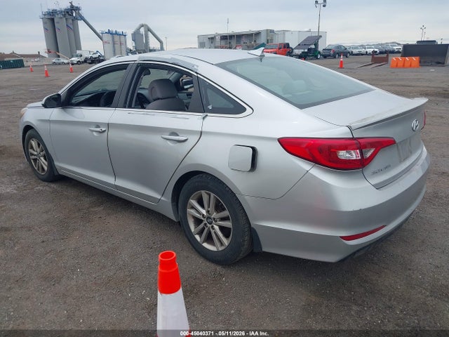 45040371 :رقم المزاد ، 5NPE24AF1FH246710 vin ، 2015 Hyundai Sonata Se مزاد بيع
