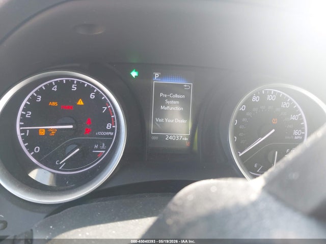 2022 Toyota Camry Le მანქანა იყიდება აუქციონზე, vin: 4T1C11AK2NU689180, აუქციონის ნომერი: 45040393