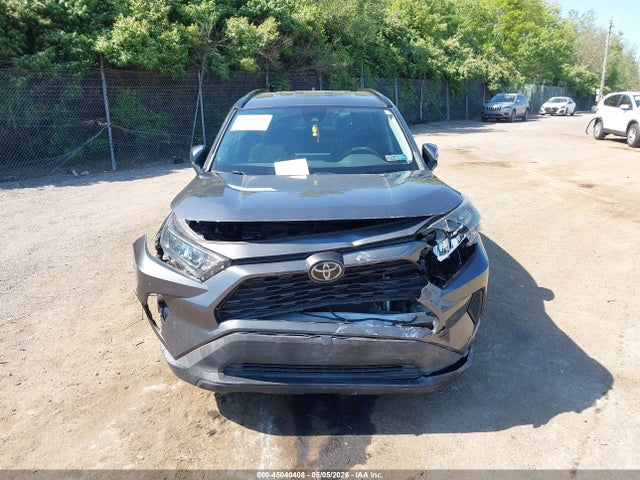 2T3K1RFV5KW034527 Toyota RAV4 LE