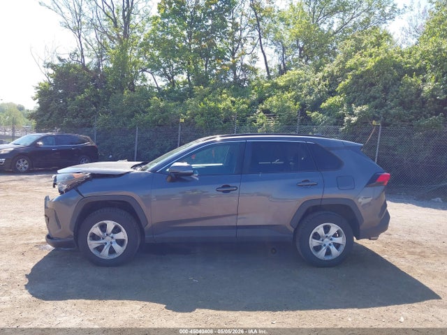 2T3K1RFV5KW034527 Toyota RAV4 LE