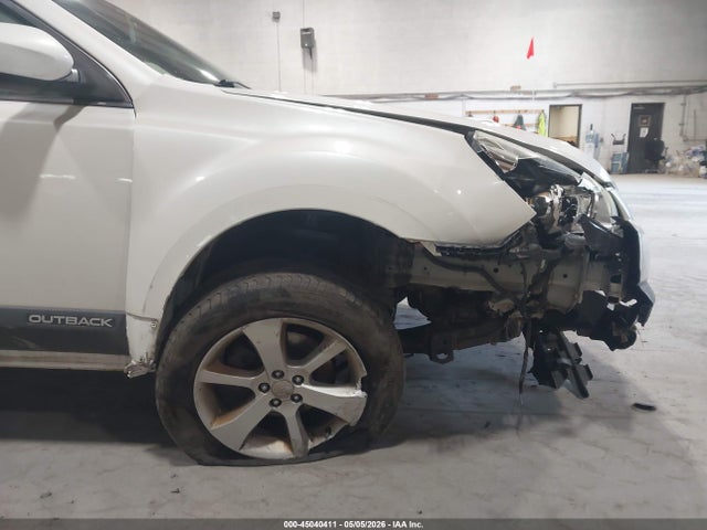 Aukcja sprzedaży 2014 Subaru Outback 2.5i Premium, vin: 4S4BRBCC2E3209080, numer aukcji: 45040411