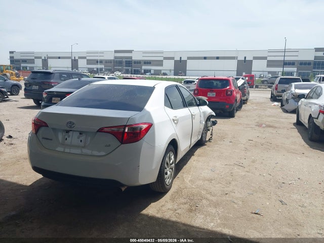45040432 :رقم المزاد ، 5YFBURHE7HP664735 vin ، 2017 Toyota Corolla Le مزاد بيع