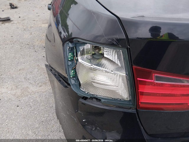2013 Bmw 328i მანქანა იყიდება აუქციონზე, vin: WBA3A5C54DF353033, აუქციონის ნომერი: 45040477