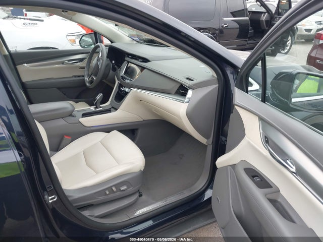 45040479 :رقم المزاد ، 1GYKNBRSXHZ160642 vin ، 2017 Cadillac Xt5 Luxury مزاد بيع
