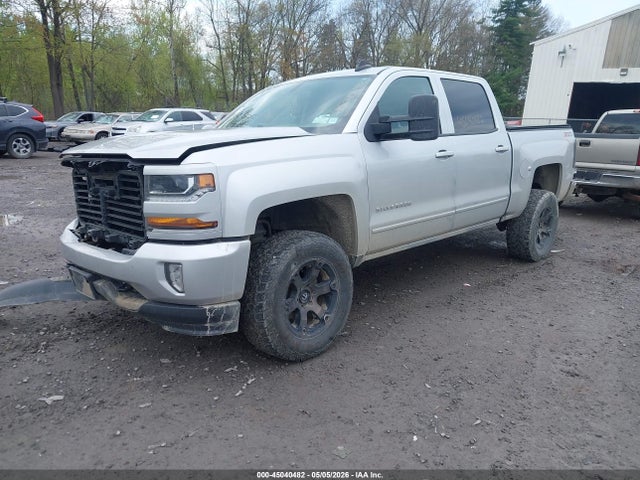 Продаж на аукціоні авто 2018 Chevrolet Silverado 1500 2lt, vin: 3GCUKREC0JG626082, номер лоту: 45040482