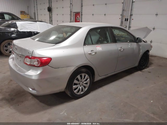45040487 :رقم المزاد ، 2T1BU4EE4DC949068 vin ، 2013 Toyota Corolla Le مزاد بيع