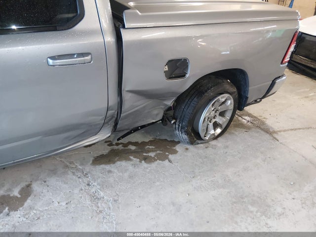 Auction sale of the 2022 Ram 1500 Big Horn  4x4 6'4 Box, vin: 1C6RRFBG0NN258353, lot number: 45040488