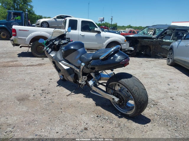 2003 Suzuki Gsx1300 R მანქანა იყიდება აუქციონზე, vin: JS1GW71A232101895, აუქციონის ნომერი: 45040505