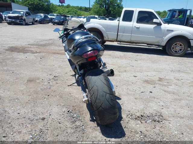 2003 Suzuki Gsx1300 R მანქანა იყიდება აუქციონზე, vin: JS1GW71A232101895, აუქციონის ნომერი: 45040505