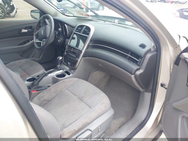 Продаж на аукціоні авто 2015 Chevrolet Malibu Ls, vin: 1G11B5SL0FF301529, номер лоту: 45040519