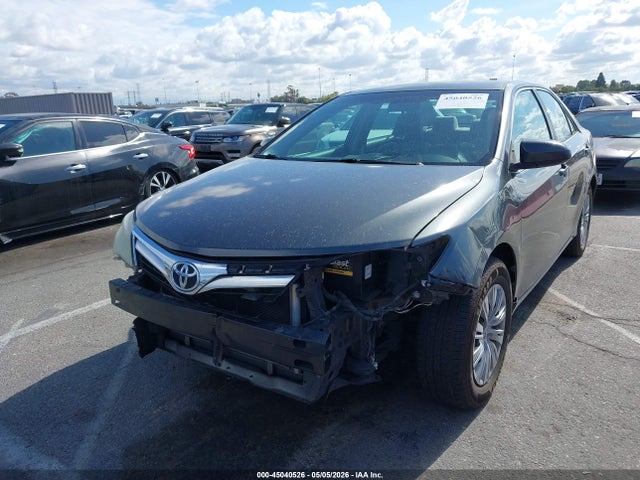 45040526 :رقم المزاد ، 4T4BF1FK5CR225728 vin ، 2012 Toyota Camry Le مزاد بيع