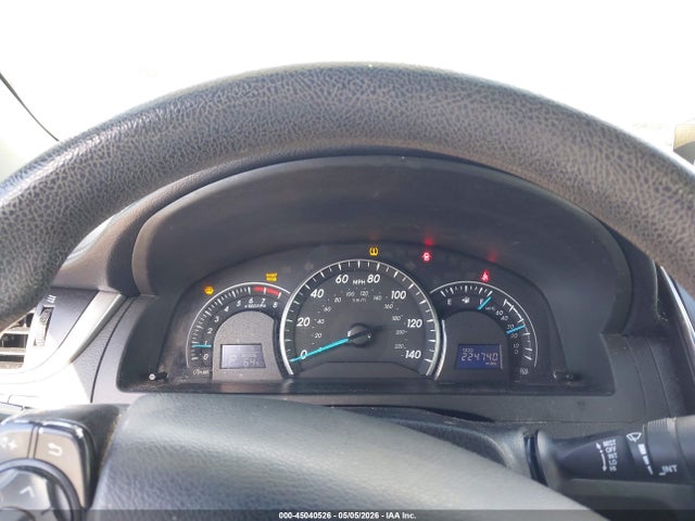 45040526 :رقم المزاد ، 4T4BF1FK5CR225728 vin ، 2012 Toyota Camry Le مزاد بيع