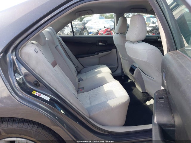 45040526 :رقم المزاد ، 4T4BF1FK5CR225728 vin ، 2012 Toyota Camry Le مزاد بيع