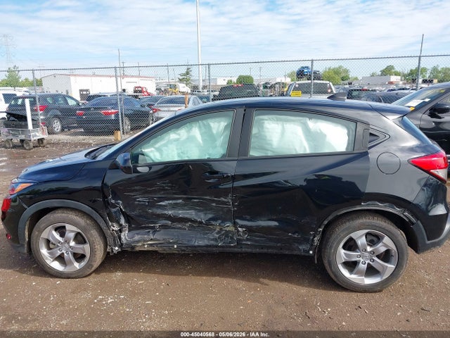 45040568 :رقم المزاد ، 3CZRU6H32NM750480 vin ، 2022 Honda Hr-v Awd Lx مزاد بيع
