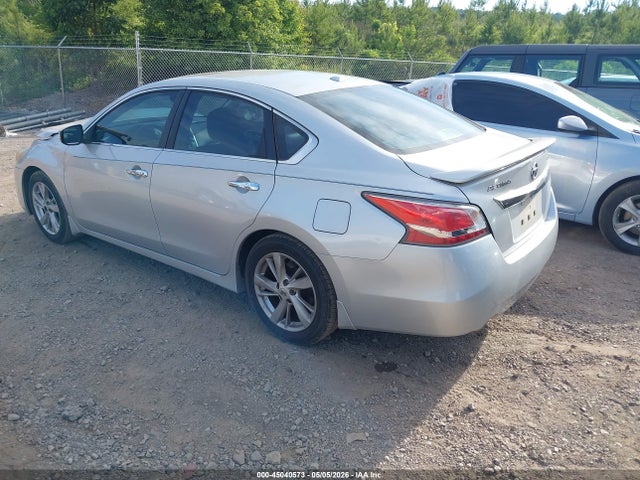 2015 Nissan Altima 2.5 Sl მანქანა იყიდება აუქციონზე, vin: 1N4AL3AP9FC104878, აუქციონის ნომერი: 45040573