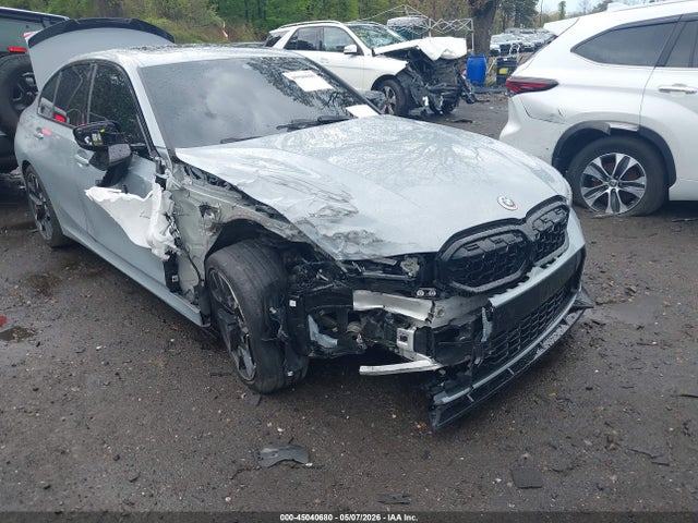 45040680 :رقم المزاد ، 3MW89CW04S8F16143 vin ، 2025 Bmw 330i Xdrive مزاد بيع