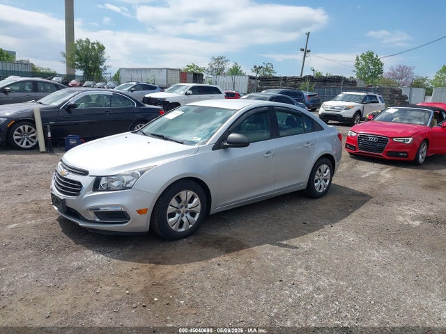 1G1PA5SG0F7212375 Chevrolet Cruze Ls Auto