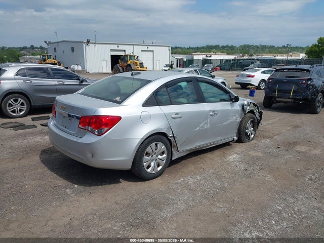 1G1PA5SG0F7212375 Chevrolet Cruze Ls Auto