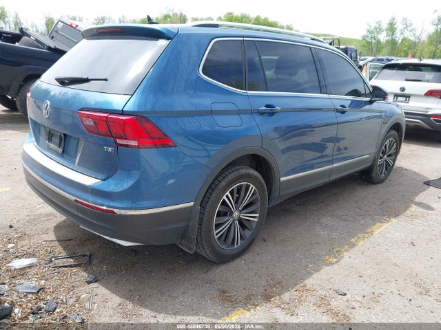 2018 Volkswagen Tiguan 2.0t Se/2.0t Sel მანქანა იყიდება აუქციონზე, vin: 3VV3B7AX5JM021552, აუქციონის ნომერი: 45040738
