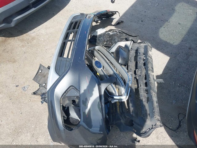 Aukcja sprzedaży 2018 Ford Escape Sel, vin: 1FMCU0HD7JUB82519, numer aukcji: 45040814