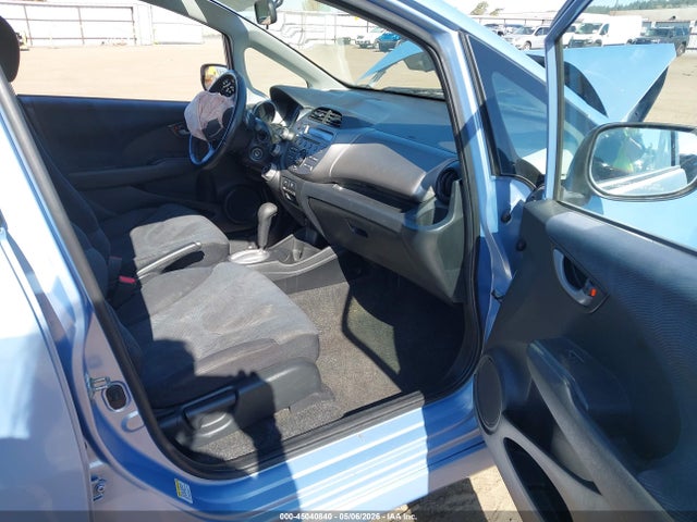 Продажа на аукционе авто 2009 Honda Fit Sport, vin: JHMGE884X9S056307, номер лота: 45040840