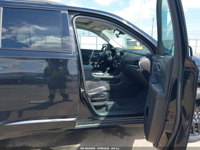 1GNERKKW7KJ194250 Chevrolet Traverse Premier