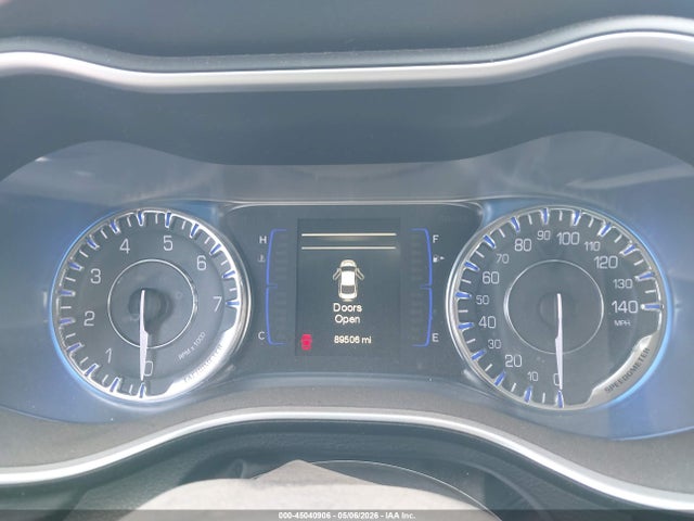 45040906 :رقم المزاد ، 1C3CCCAB7FN591286 vin ، 2015 Chrysler 200 Limited مزاد بيع