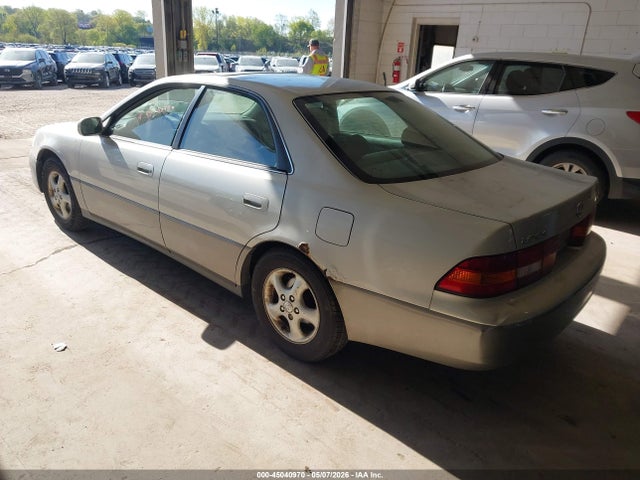 45040970 :رقم المزاد ، JT8BF28GXX5067866 vin ، 1999 Lexus Es 300 مزاد بيع