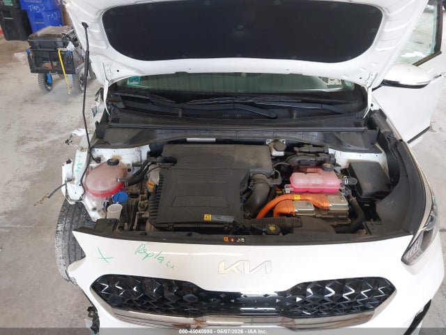 45040998 :رقم المزاد ، KNDCC3LC0N5545122 vin ، 2022 Kia Niro Touring Se مزاد بيع
