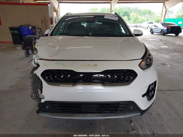 45040998 :رقم المزاد ، KNDCC3LC0N5545122 vin ، 2022 Kia Niro Touring Se مزاد بيع