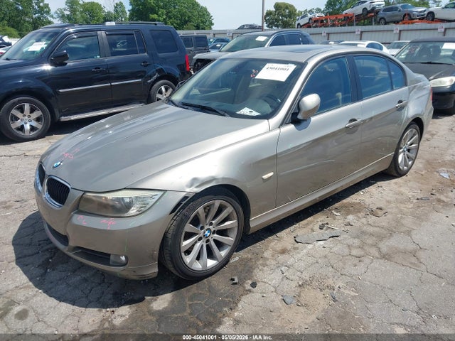 45041001 :رقم المزاد ، WBAPH7C58BE674293 vin ، 2011 Bmw 328i مزاد بيع