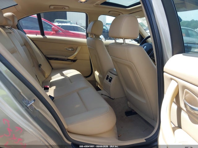 45041001 :رقم المزاد ، WBAPH7C58BE674293 vin ، 2011 Bmw 328i مزاد بيع
