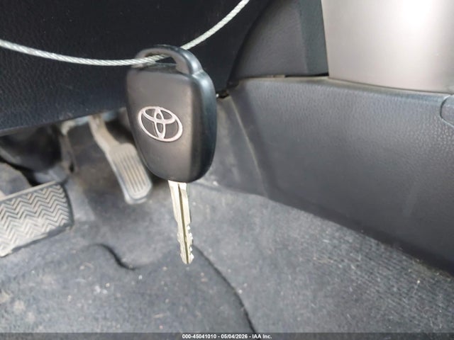 Продаж на аукціоні авто 2015 Toyota Rav4 Le, vin: JTMZFREV2FJ030800, номер лоту: 45041010