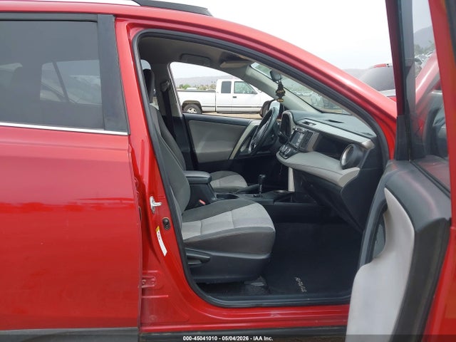 Продаж на аукціоні авто 2015 Toyota Rav4 Le, vin: JTMZFREV2FJ030800, номер лоту: 45041010
