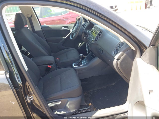 45041021 :رقم المزاد ، WVGAV7AXXCW529169 vin ، 2012 Volkswagen Tiguan S مزاد بيع
