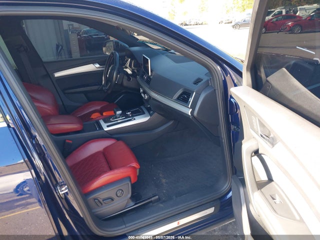 Продажа на аукционе авто 2019 Audi Sq5 3.0t Premium, vin: WA1B4AFY4K2015974, номер лота: 45041045