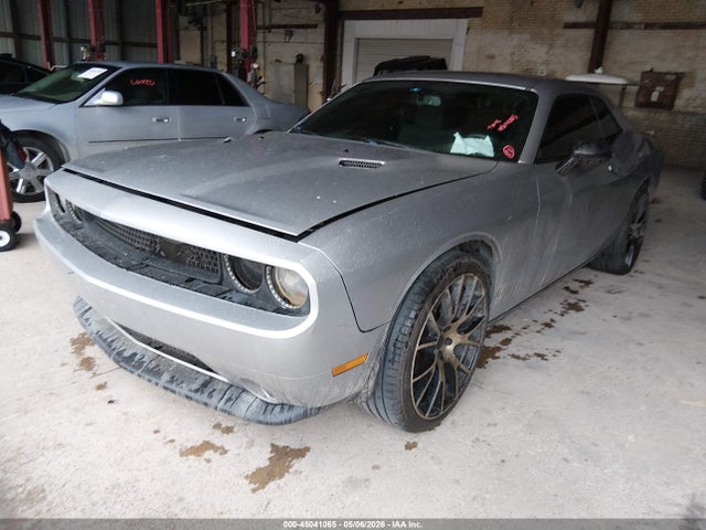45041065 :رقم المزاد ، 2C3CDYAG0EH299136 vin ، 2014 Dodge Challenger Sxt مزاد بيع
