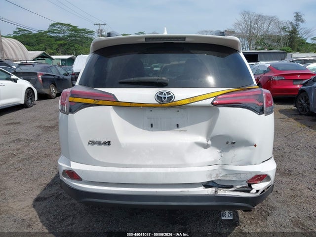 Auction sale of the 2018 Toyota Rav4 Le, vin: JTMZFREV2JJ745844, lot number: 45041087