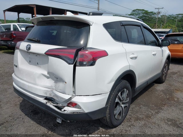 Toyota RAV4 LE 2018 JTMZFREV2JJ745844 Image 19