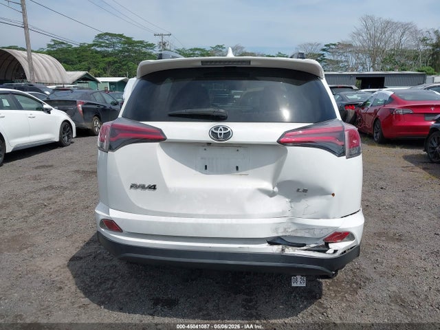 Toyota RAV4 LE 2018 JTMZFREV2JJ745844 Image 6