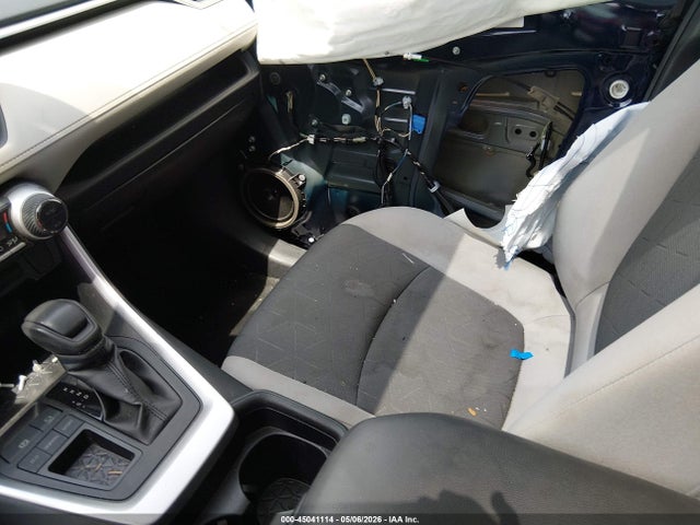 Продажа на аукционе авто 2019 Toyota Rav4 Xle, vin: 2T3W1RFV1KC013838, номер лота: 45041114
