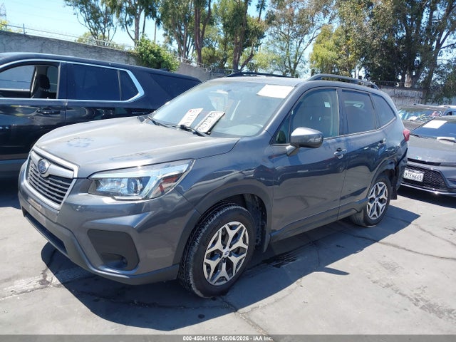 JF2SKAJC3LH561043 Subaru Forester Premium