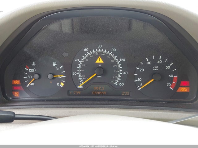 45041152 :رقم المزاد ، WDBLK65G2XT002517 vin ، 1999 Mercedes-benz Clk 320 مزاد بيع