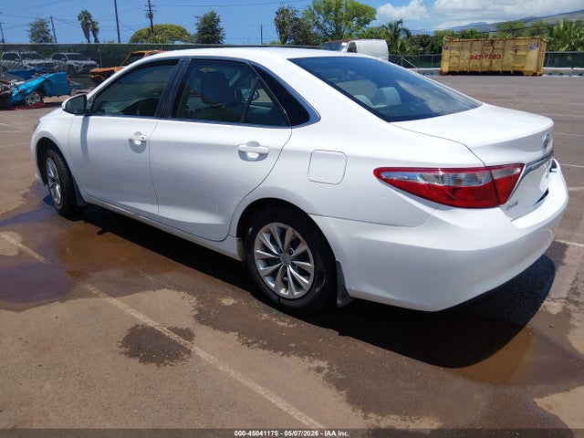 Toyota CAMRY LE 2015 4T1BF1FK8FU093014 Image 3