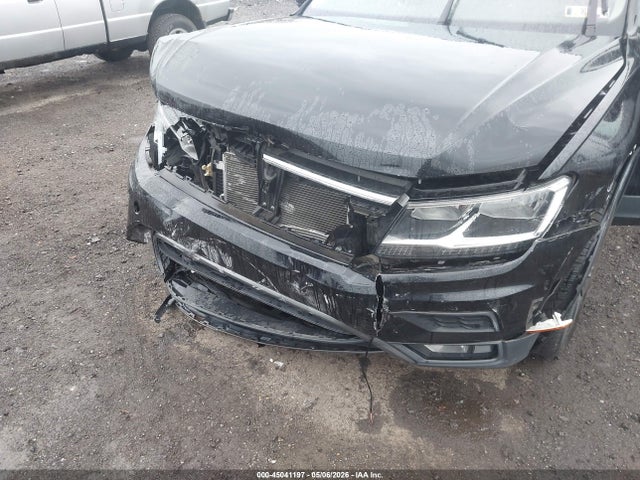 Aukcja sprzedaży 2019 Volkswagen Tiguan 2.0t Se/2.0t Sel/2.0t Sel R-line/2.0t Sel R-line Black, vin: 3VV2B7AX9KM005822, numer aukcji: 45041197
