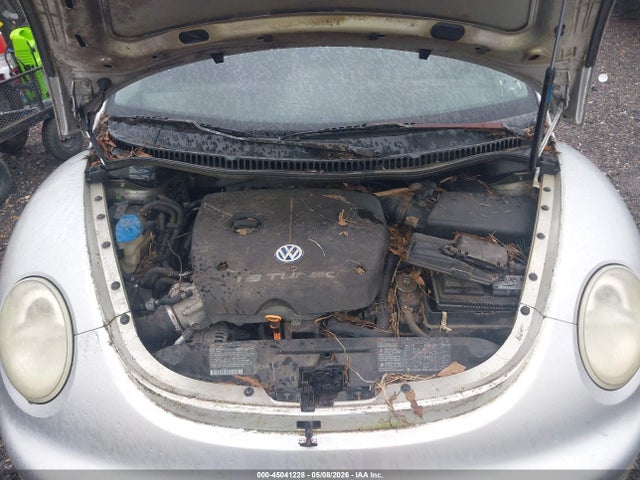 2000 Volkswagen New Beetle Gls 1.8l Turbo მანქანა იყიდება აუქციონზე, vin: 3VWCD21C6YM440963, აუქციონის ნომერი: 45041228