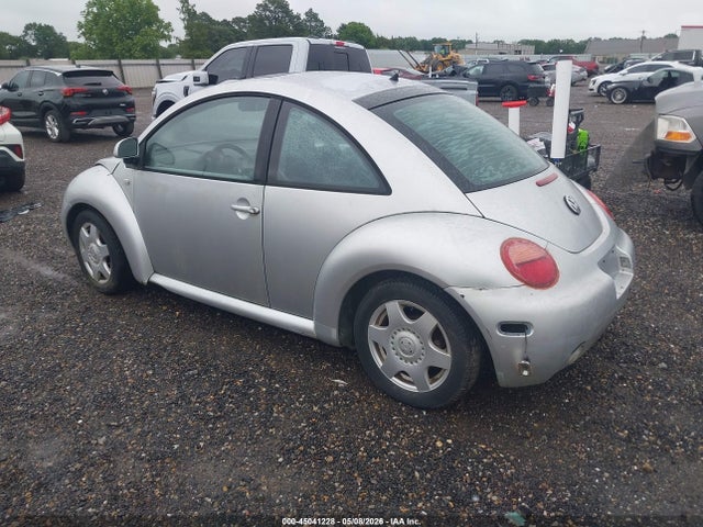 2000 Volkswagen New Beetle Gls 1.8l Turbo მანქანა იყიდება აუქციონზე, vin: 3VWCD21C6YM440963, აუქციონის ნომერი: 45041228