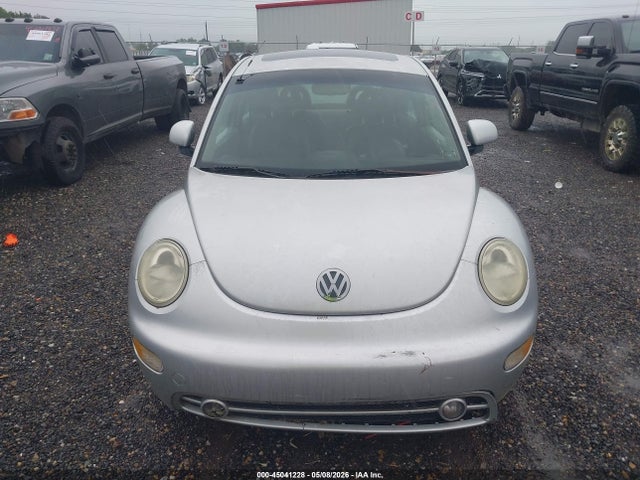 2000 Volkswagen New Beetle Gls 1.8l Turbo მანქანა იყიდება აუქციონზე, vin: 3VWCD21C6YM440963, აუქციონის ნომერი: 45041228