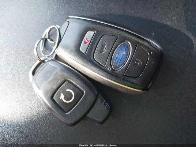 45041243 :رقم المزاد ، 4S4BSENC2J3231240 vin ، 2018 Subaru Outback 3.6r Limited مزاد بيع